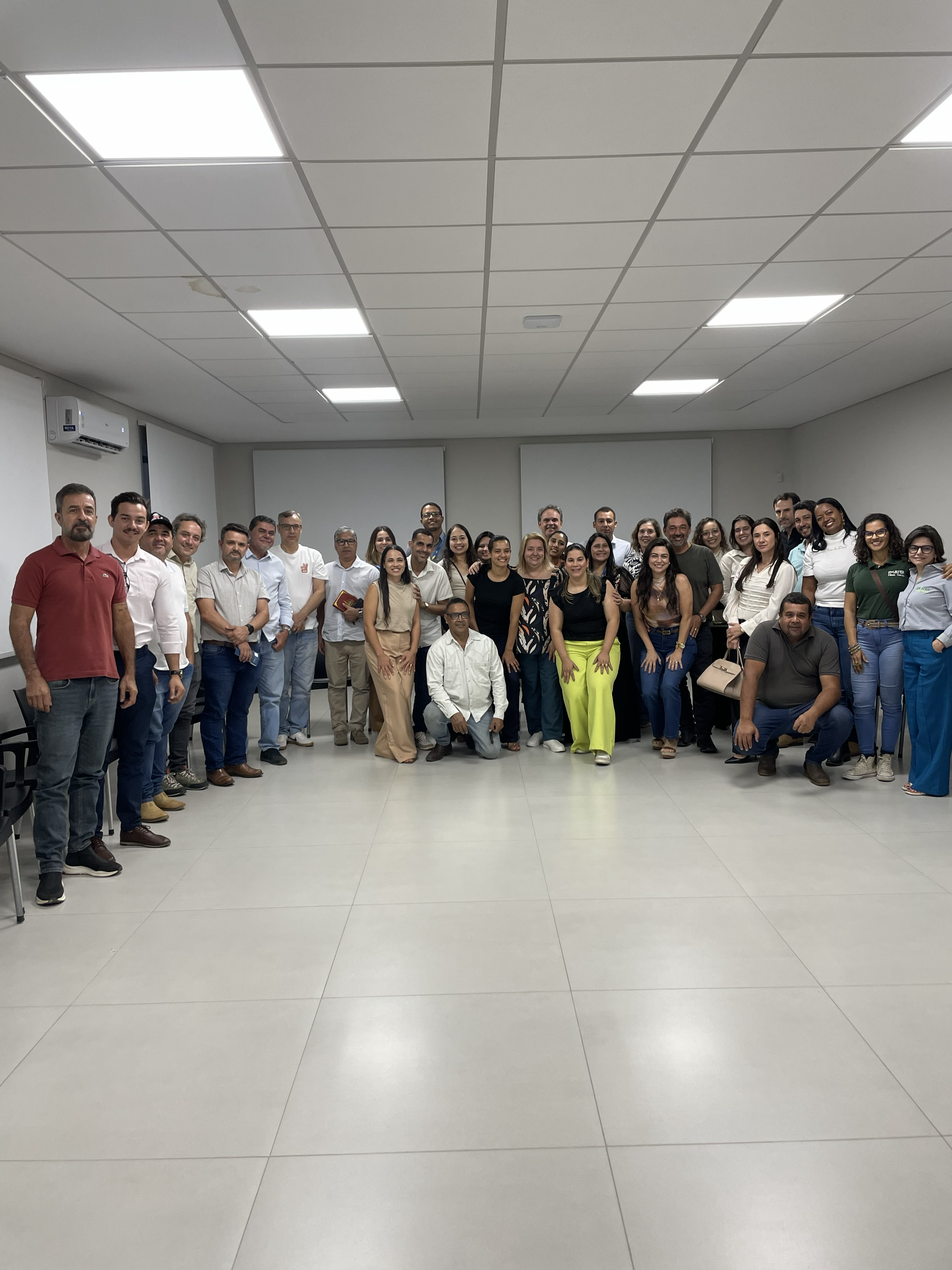 Representantes e Produtores da APL da Carne de Sol do Norte de Minas.