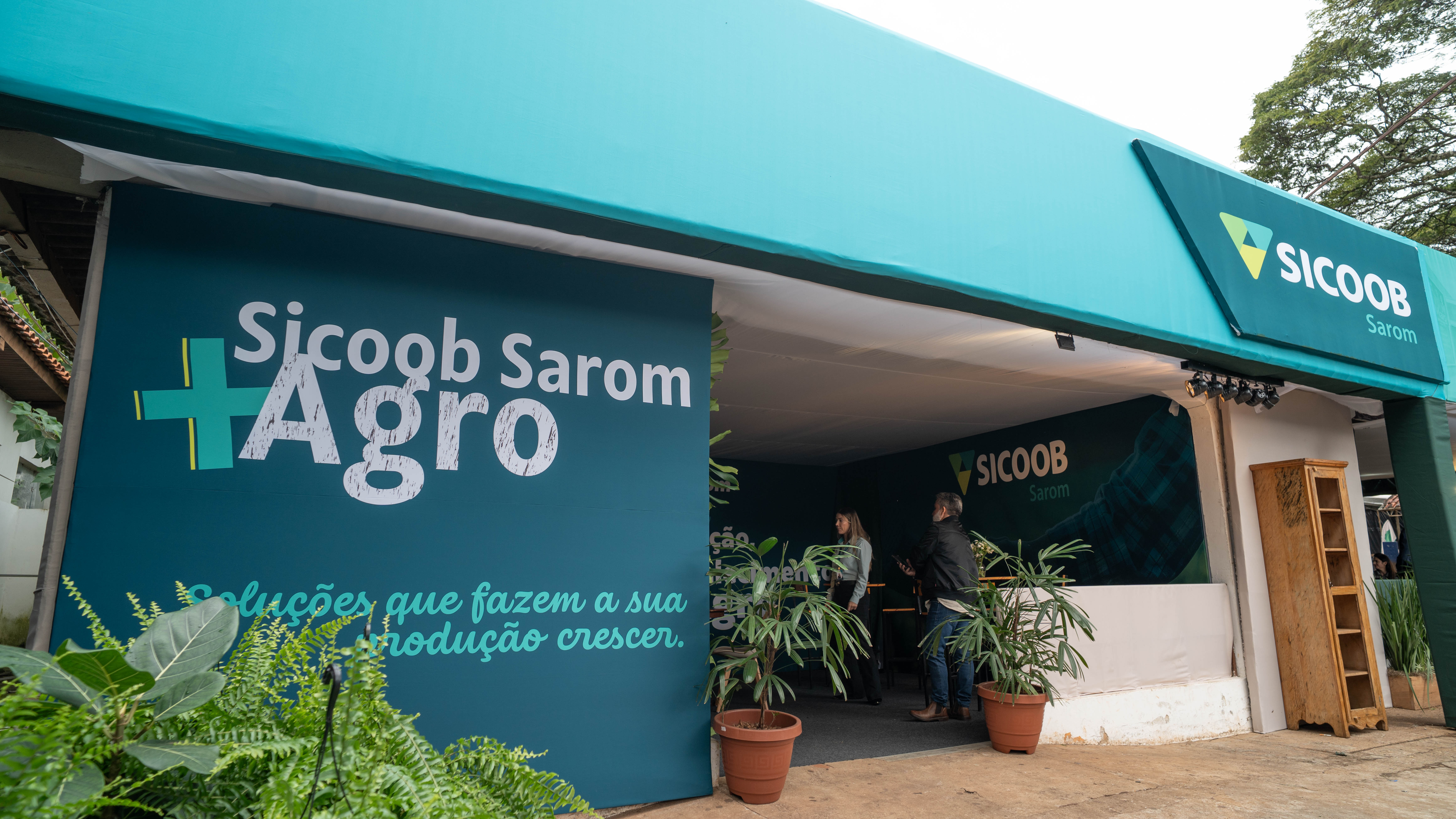 Estande do Sicoob Sarom na Expass 2026