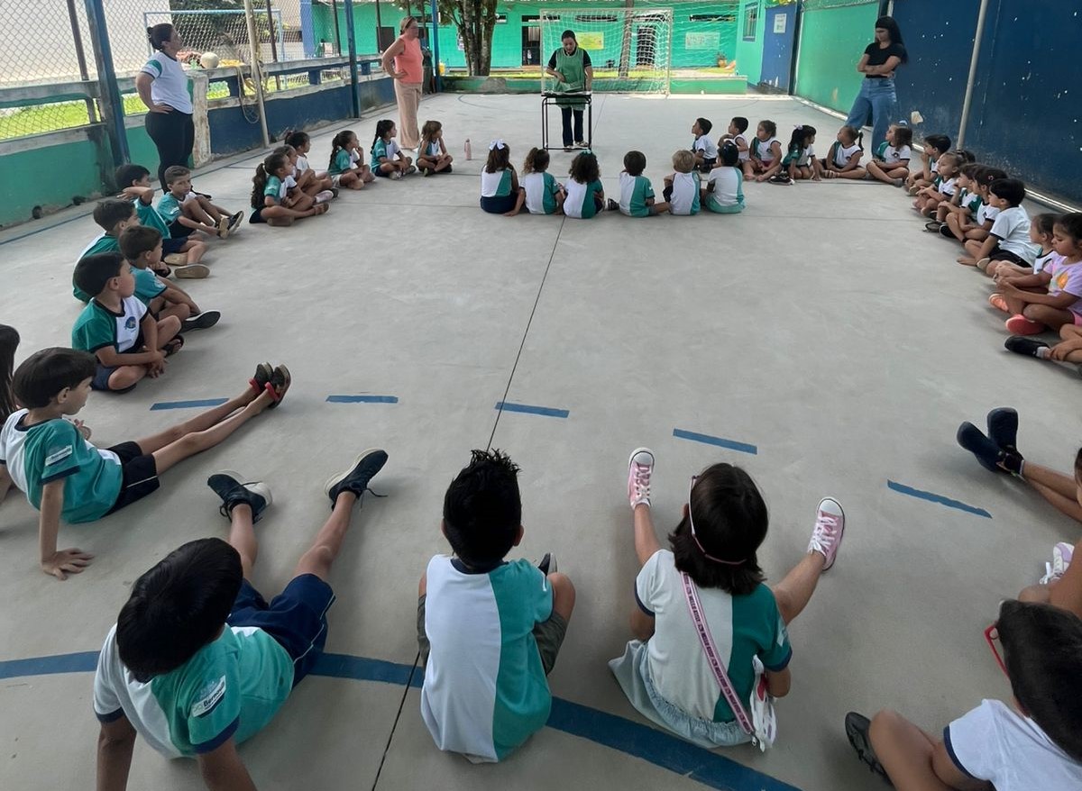 Alunos da Coopen-BI durante as atividades 
