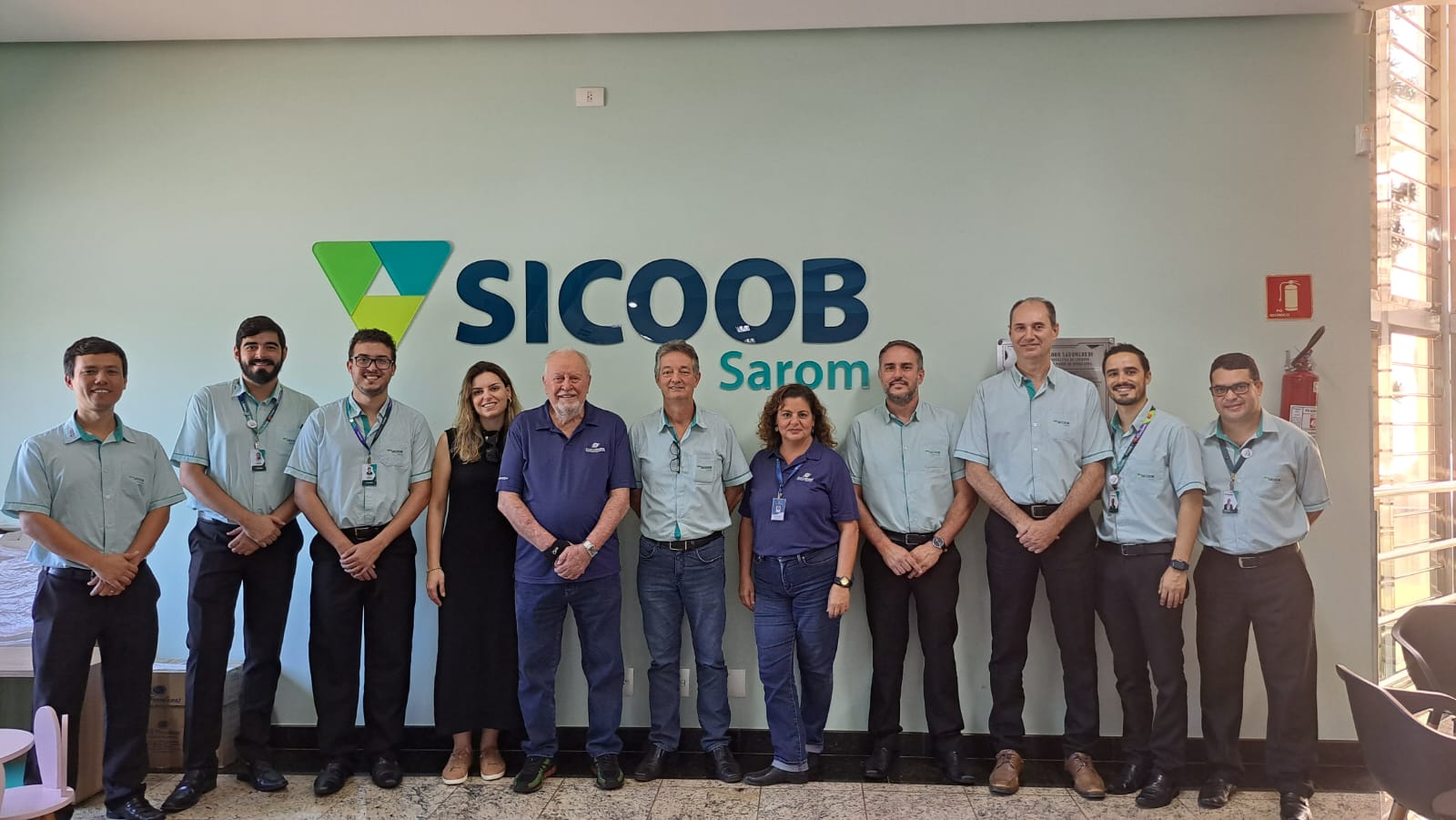 Representantes do Sistema Ocemg e Sicoob Sarom