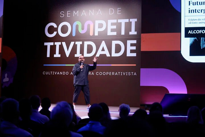 Antropólogo Michel Alcoforado ministra palestra na Semana de Competitividade 2026, promovida pelo Sistema OCB