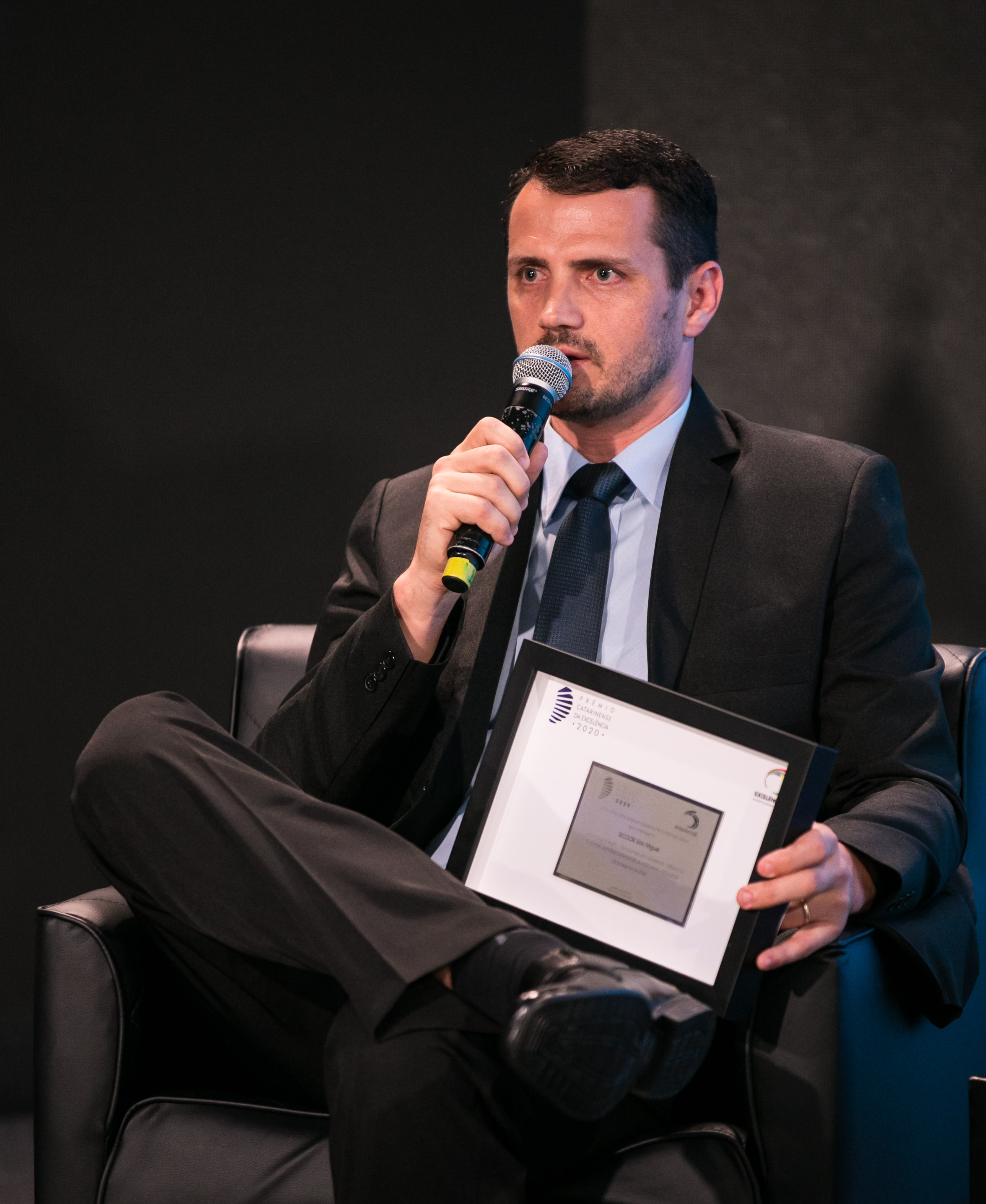 Silvio Sehn, gerente regional, representou o Sicoob São Miguel na cerimônia. Créditos Fotos: Organização Excelência SC 