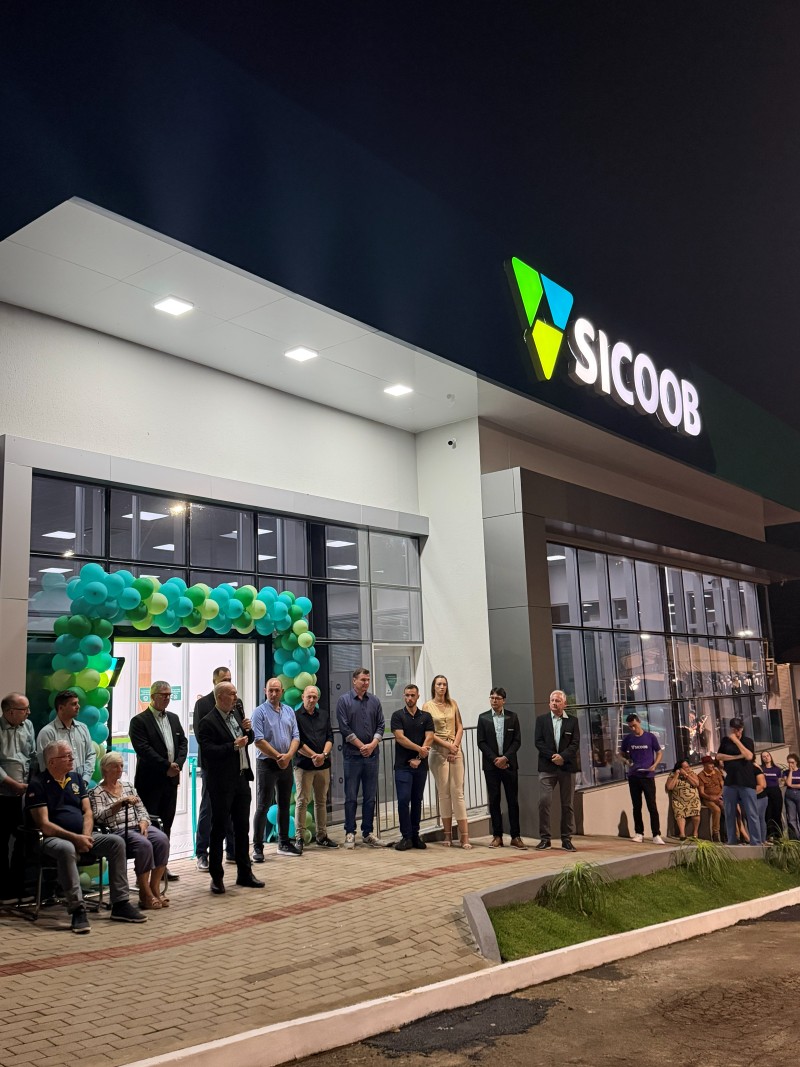 Inauguração reuniu comunidade, lideranças e colaboradores do Sicoob