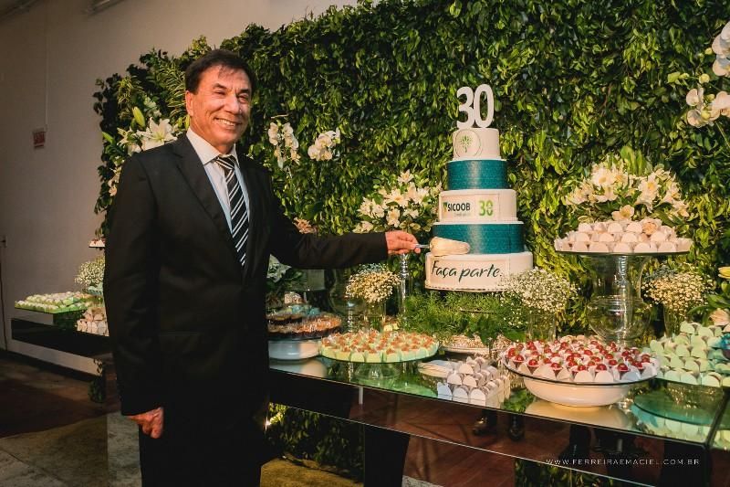 Sicoob Credisulca comemora com seus colaboradores seus 30 anos