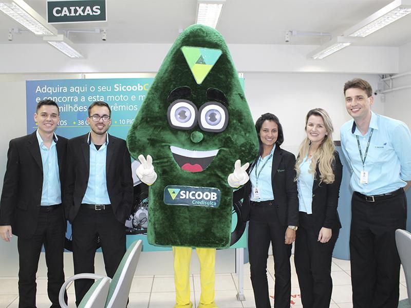 Agência de Criciúma - Santa Luzia comemora 11 anos de cooperação