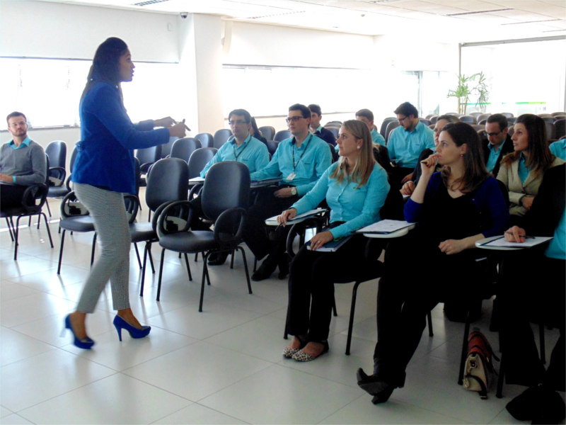 Benefícios do SicoobCard Credisulca é tema de treinamento