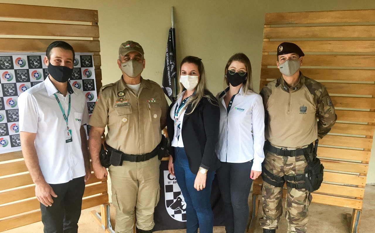 Entrega do fardamento