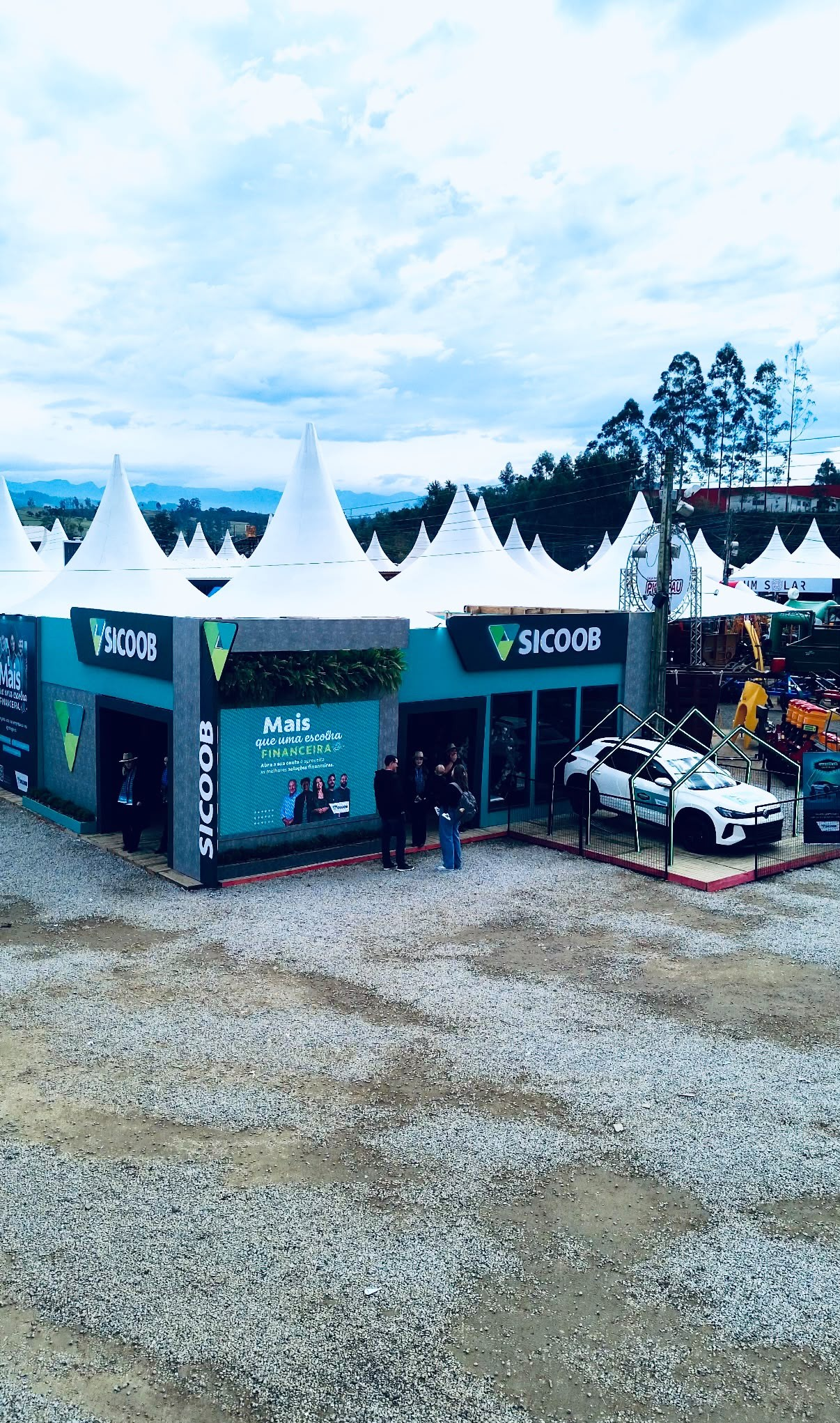 Sicoob Credivale fortalece o cooperativismo e o agronegócio na Feagro 2026