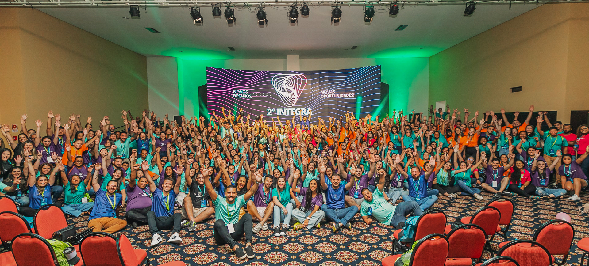 Foto da equipe do Sicoob União dos Vales ao final do evento Integra 2023