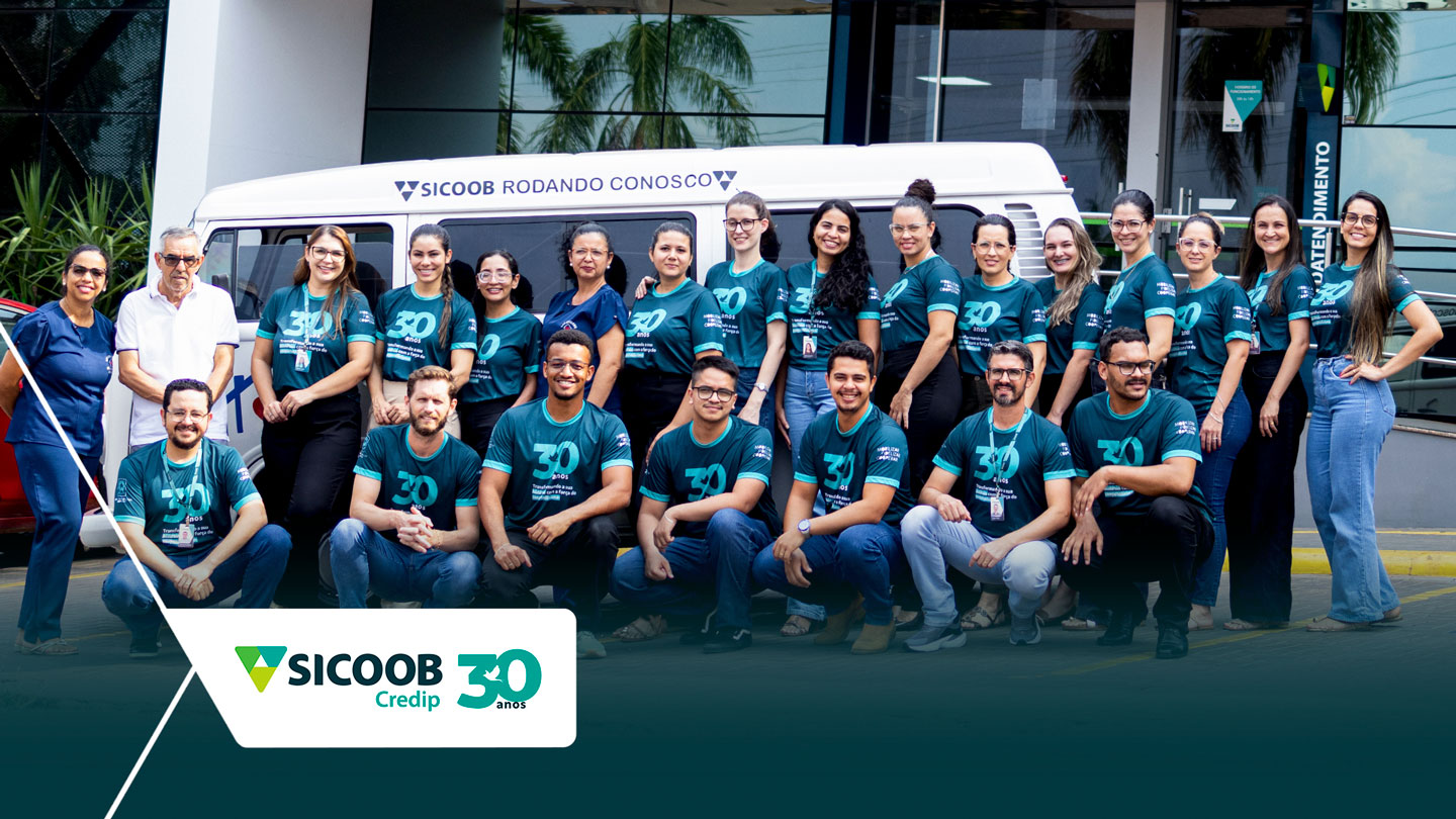 Iniciativa promoveu a reforma completa da Kombi utilizada pela instituição para o transporte de idosos, atendimento de saúde e busca de doações