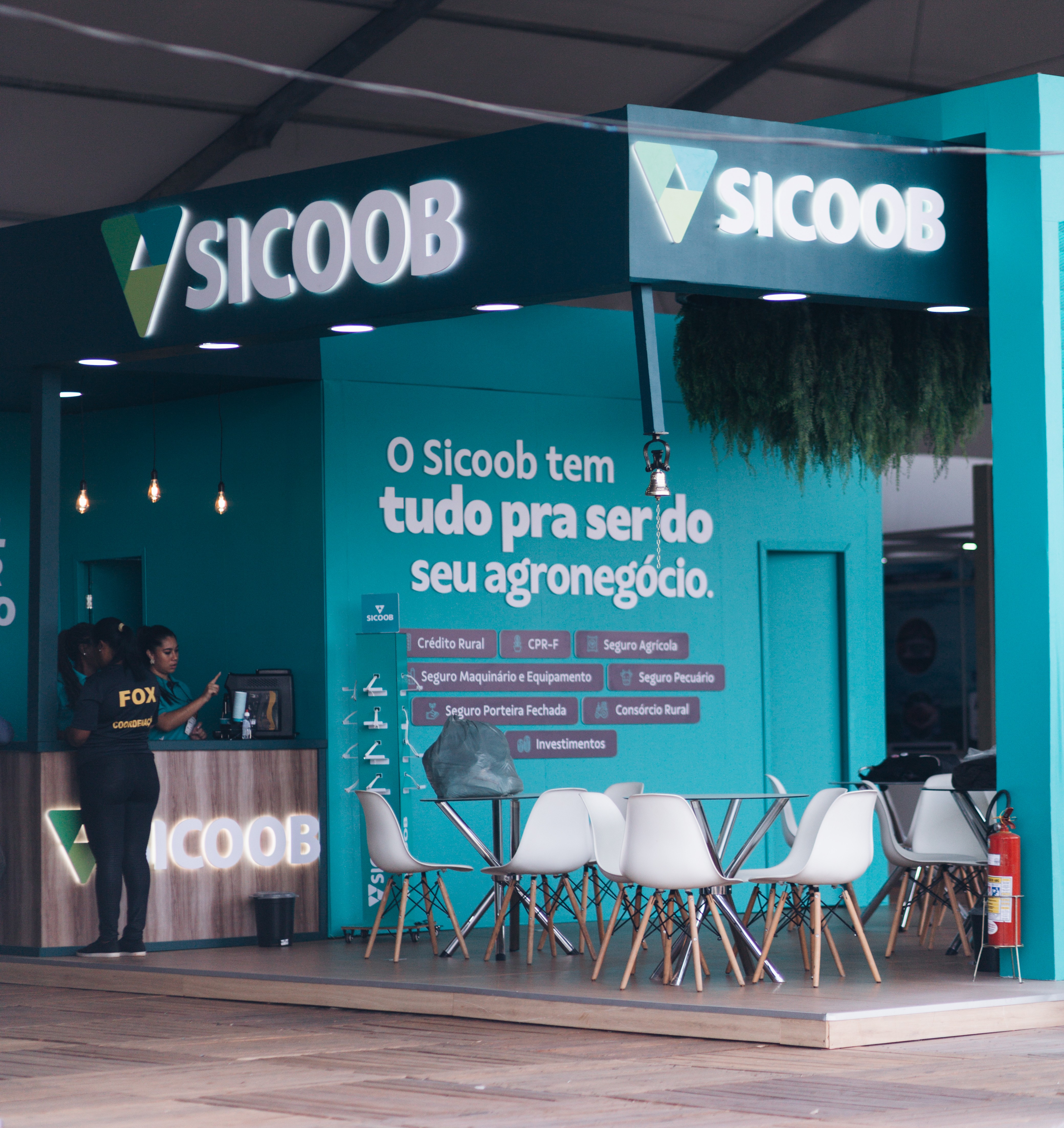 Estande do Sicoob localizado no pavilhão tecnólogico da Expocafé