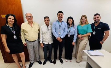 Integrantes do Sicoob Credivar em visita a cooirmã Credivertentes