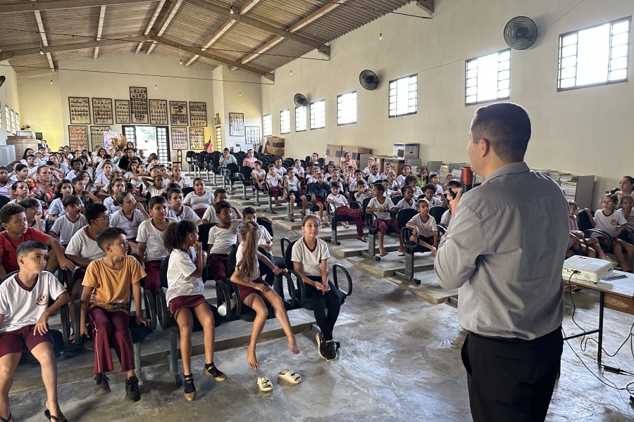 Sicoob Credinacional promove ações de educação financeira durante a Global Money Week 2026