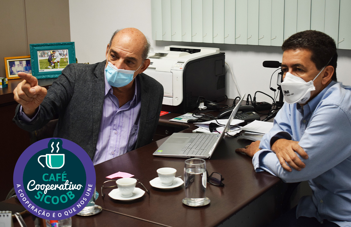 Neilton Ribeiro da Silva (Diretor-Presidente da cooperativa) e Almy Júnior Cordeiro de Carvalho ( Secretário de Agricultura e Pesca do município de Campos dos Goytacazes).