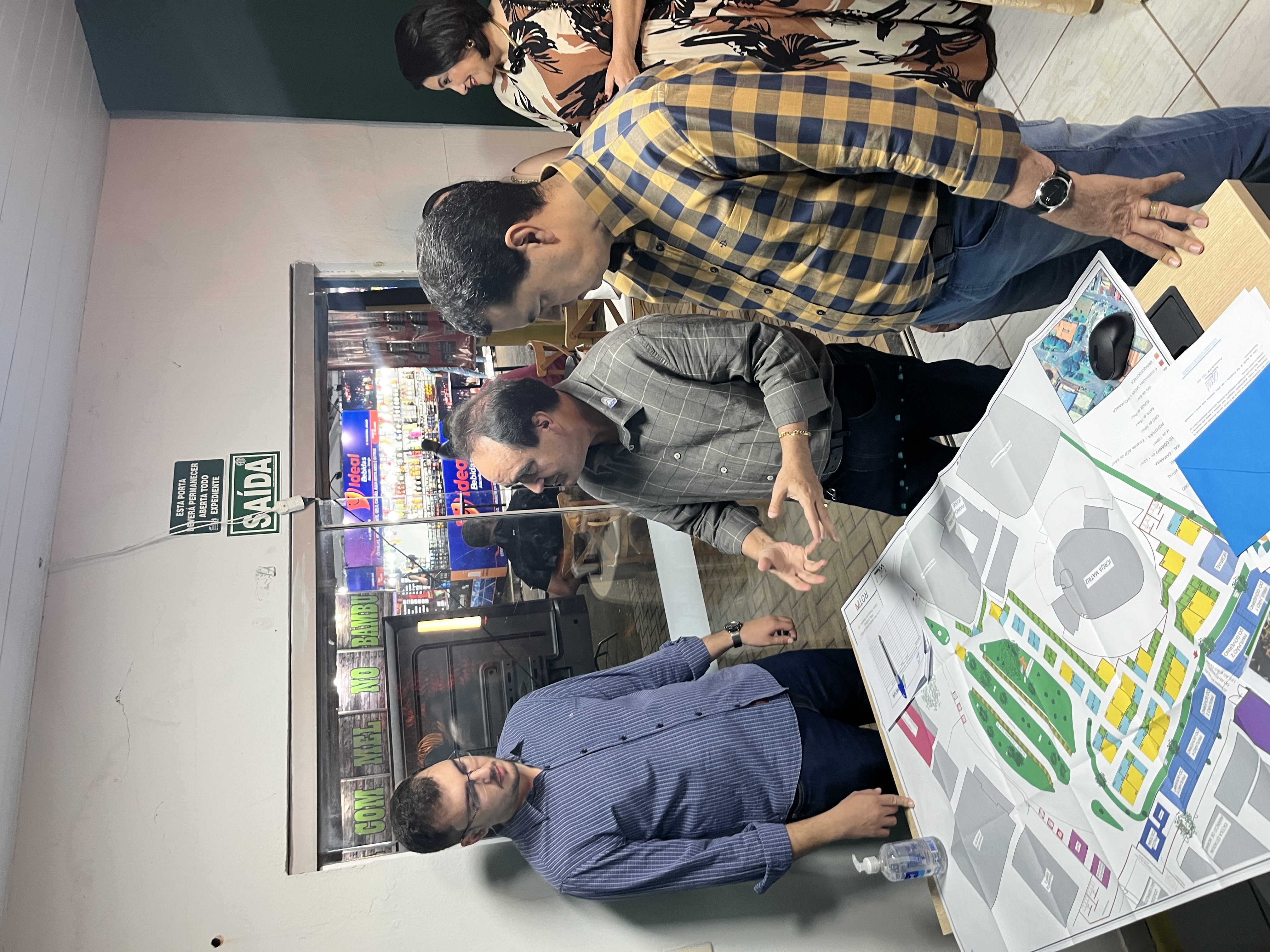 Presidente do Sicoob Tocantins Gilberto Moraes, Presidente da ACIP Roberto Bandeira e Vice-presidente do Sicoob TocantinsGuilherme Milhomem