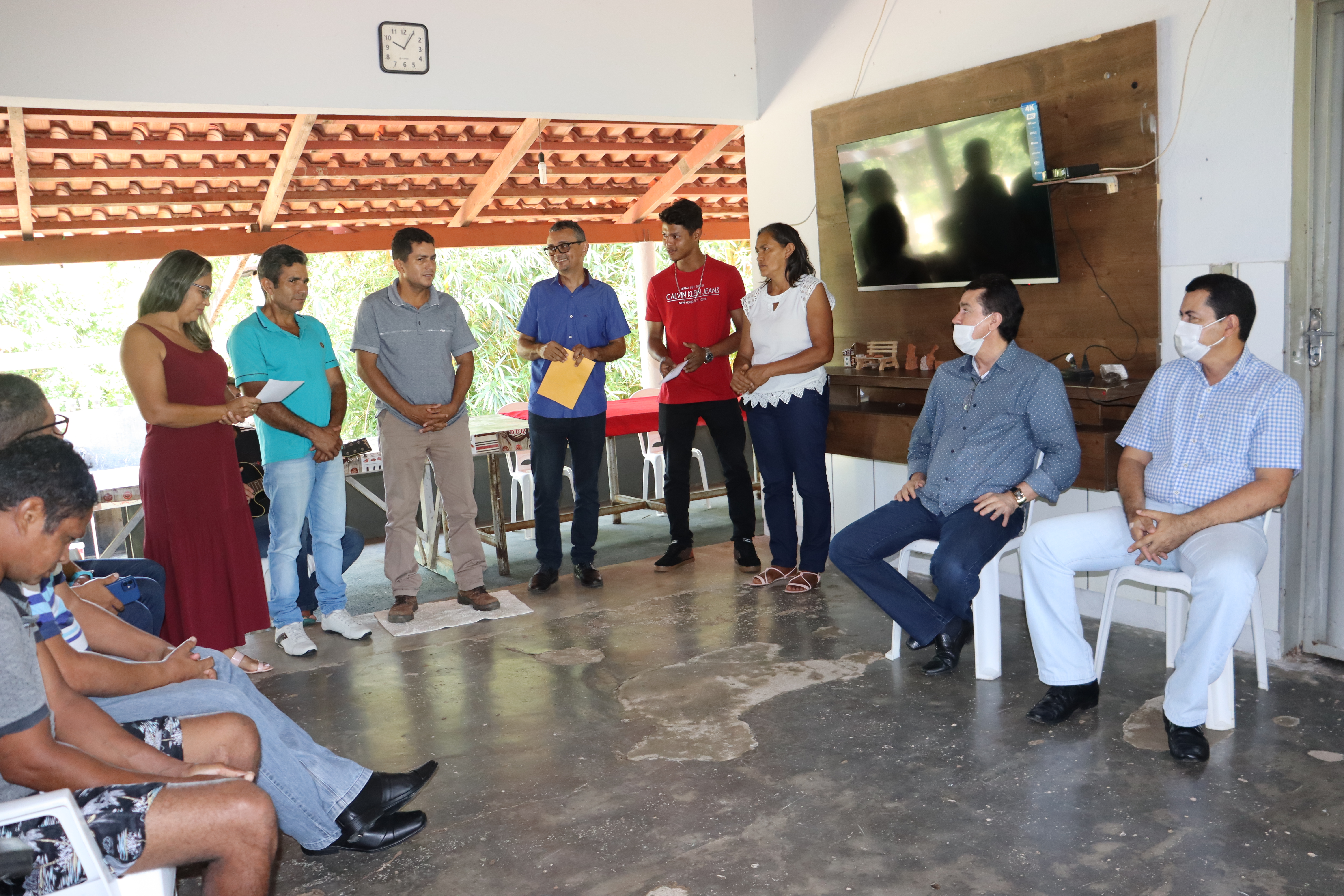 Dois acolhidos deixam Comunidade Terapêutica após tratamento contra as drogas