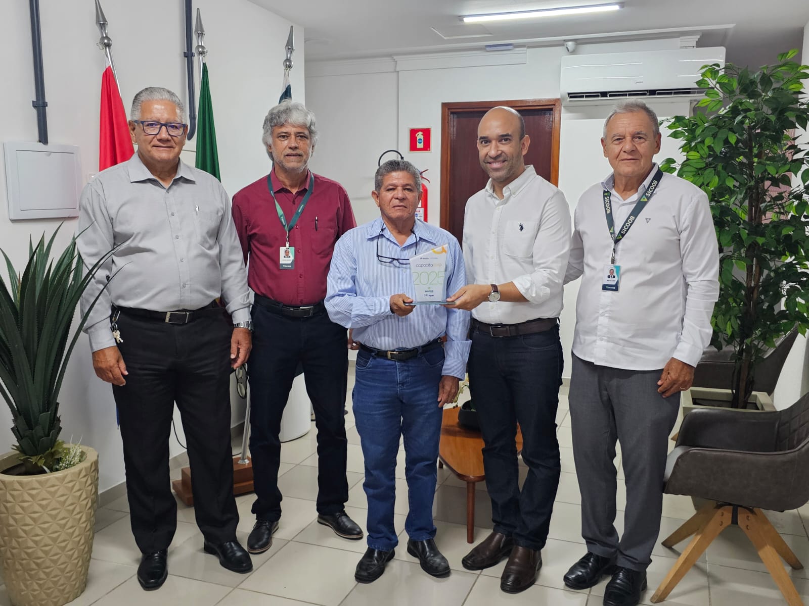 Sicoob Leste é reconhecido pelo Sescoop/AL por incentivo à capacitação cooperativista