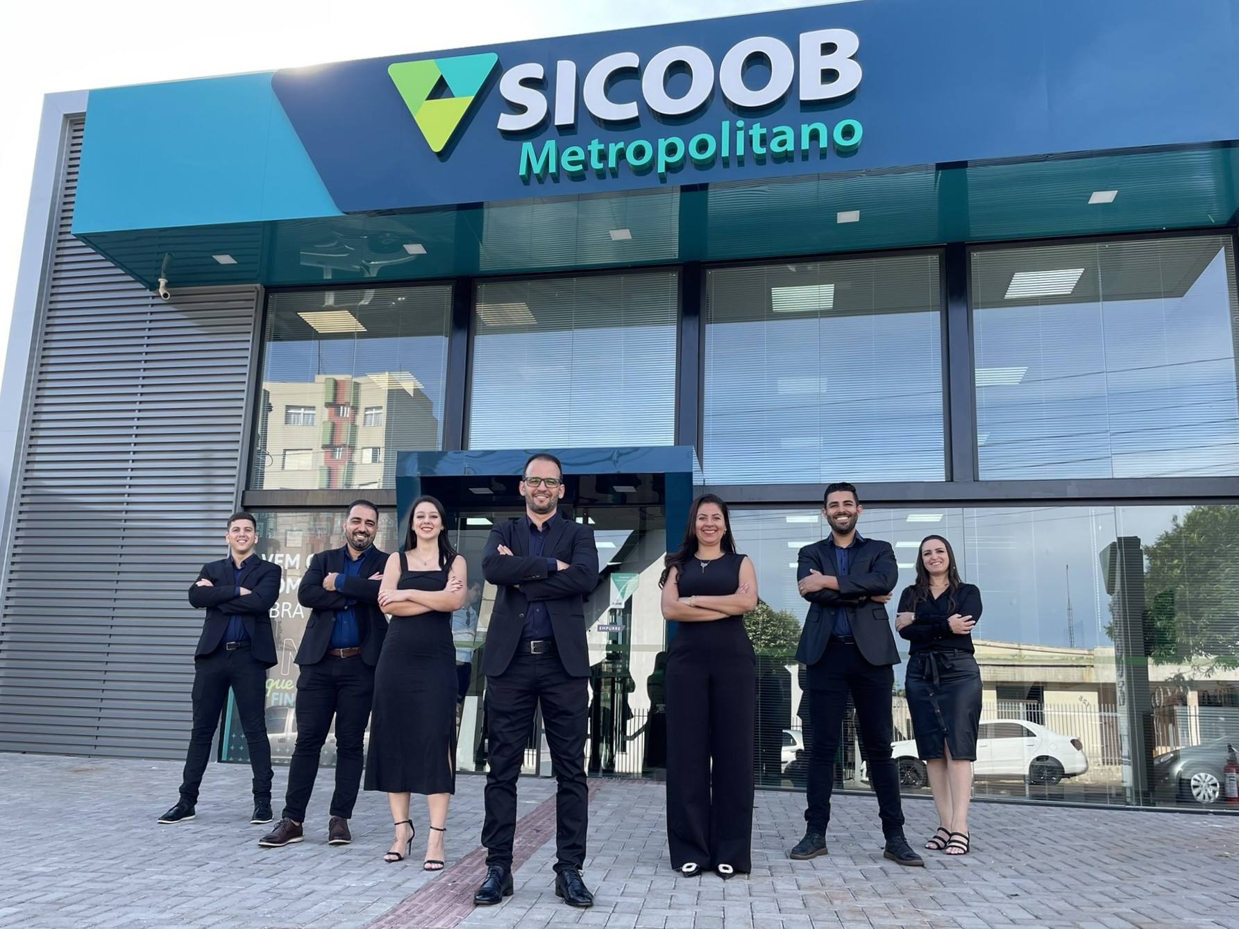 Equipe de atendimento do Sicoob Metropolitano em Mandaguaçu