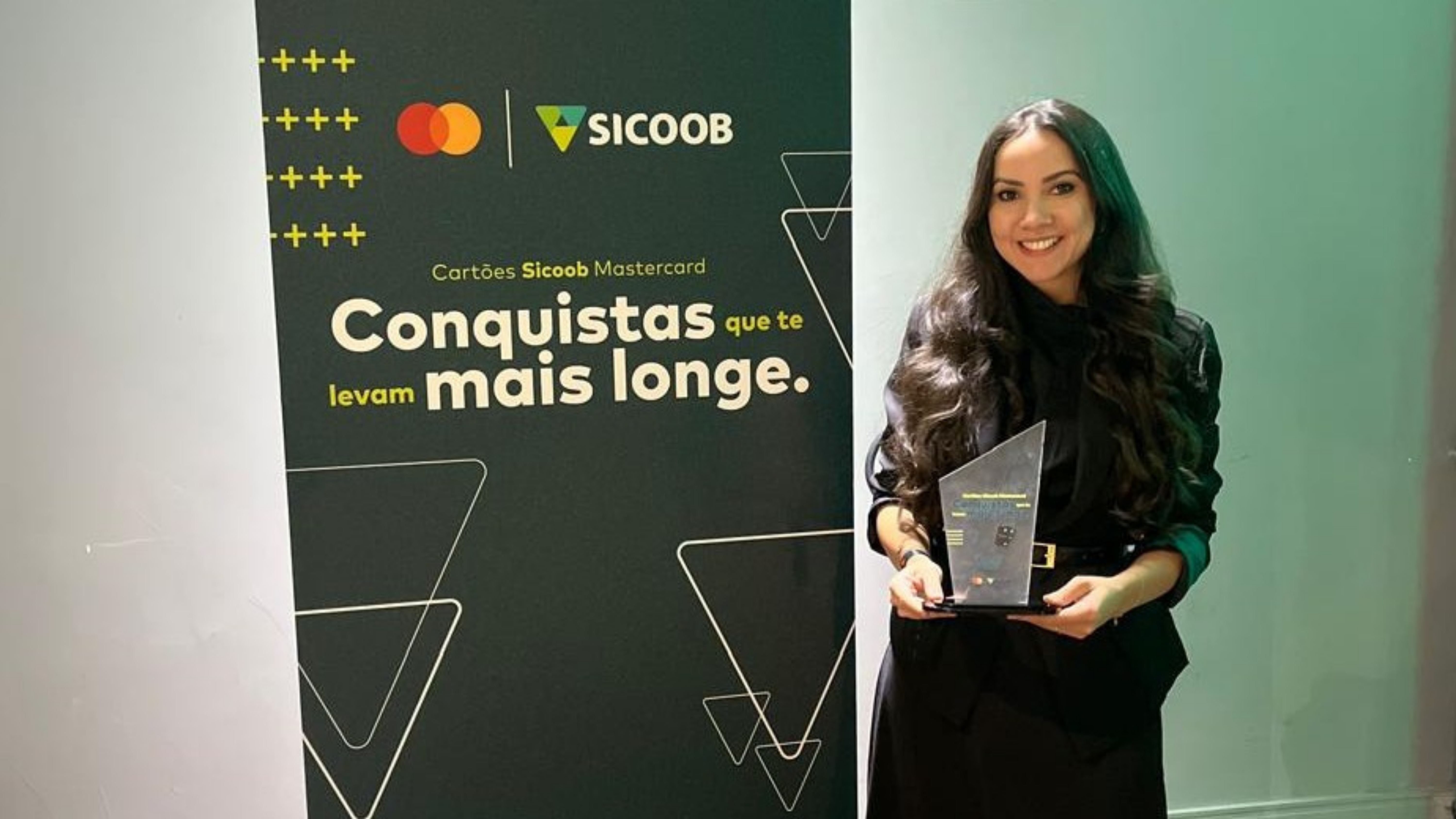 Nathalia Silva - Coordenadora de Produtos e Serviços do Sicoob Credicarpa