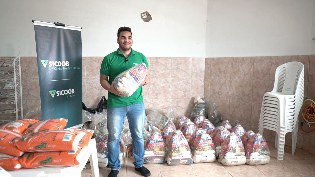 Sicoob UniCentro Norte Goiano promove campanha de arrecadação de alimentos