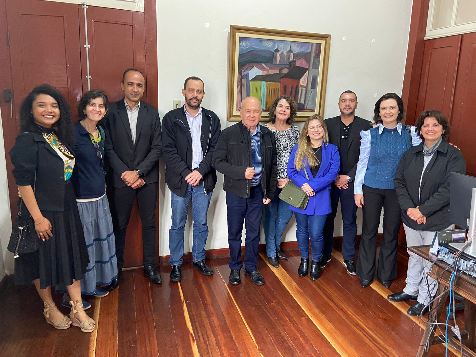 Recebida pelo prefeito Ângelo Santos, equipe Sicoob CREDIMEPI aborda pauta de parceria, em benefício de todos