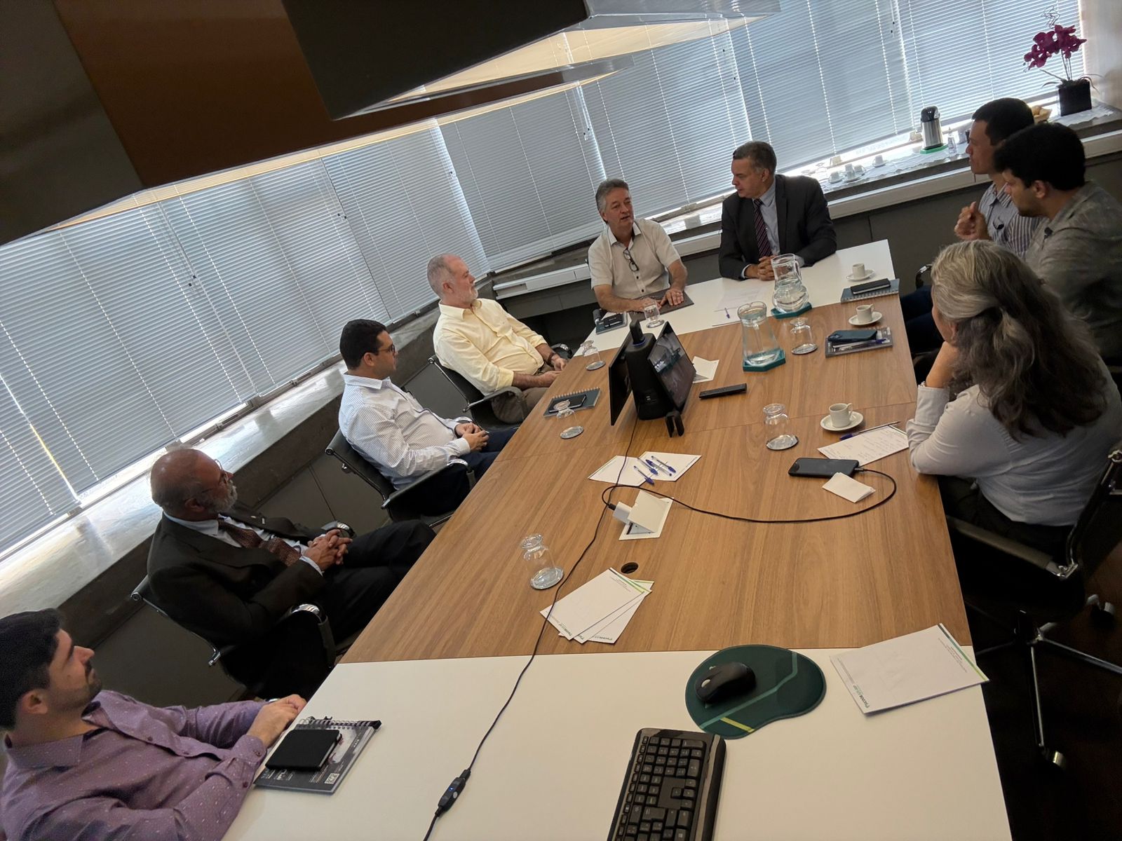 Representantes do Sicoob JUS-MP e Sicoob Sarom em Intercooperação