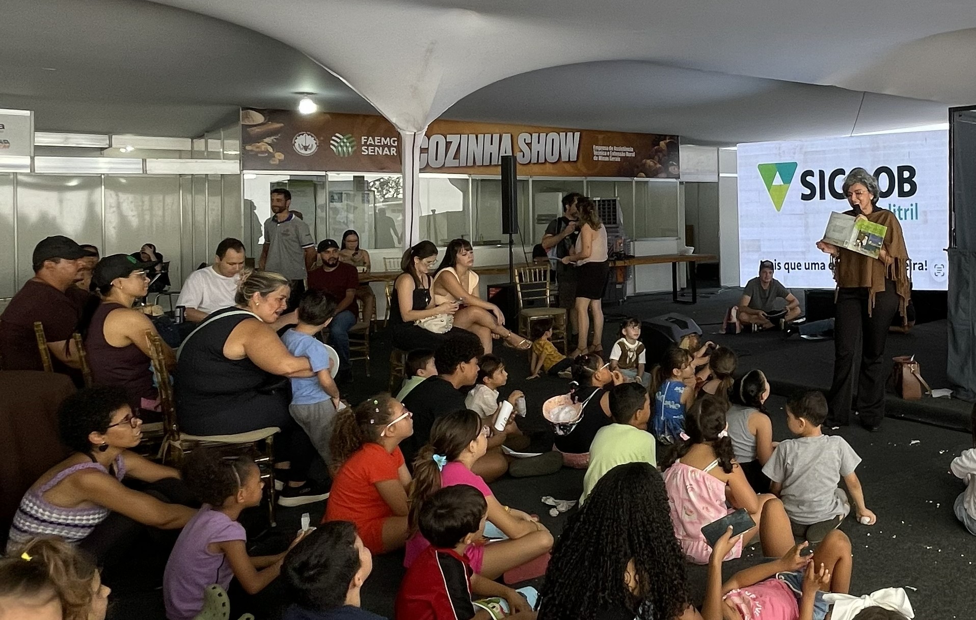 Vovó Sicoobina entrou em cena