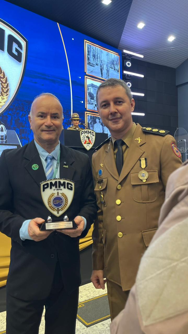 Sicoob Coopemg é homenageado no Aniversário dos 50 anos da 1º RPM - Comando de Policiamento da Capital
