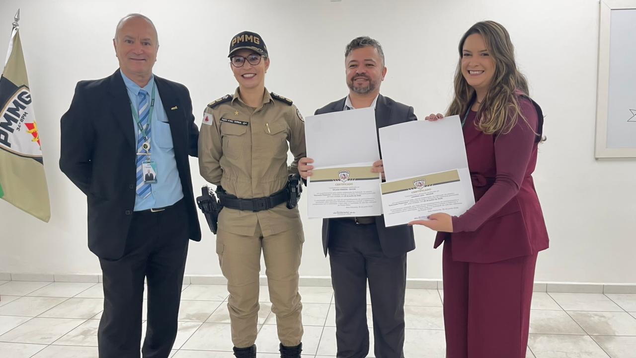 Sicoob Coopemg marca presença nas comemorações alusivas ao Dia do Veterano do 34º BPM