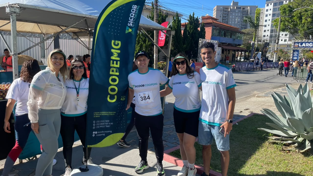 Sicoob Coopemg marca presença na 4ª Corrida e Caminhada do Agostin