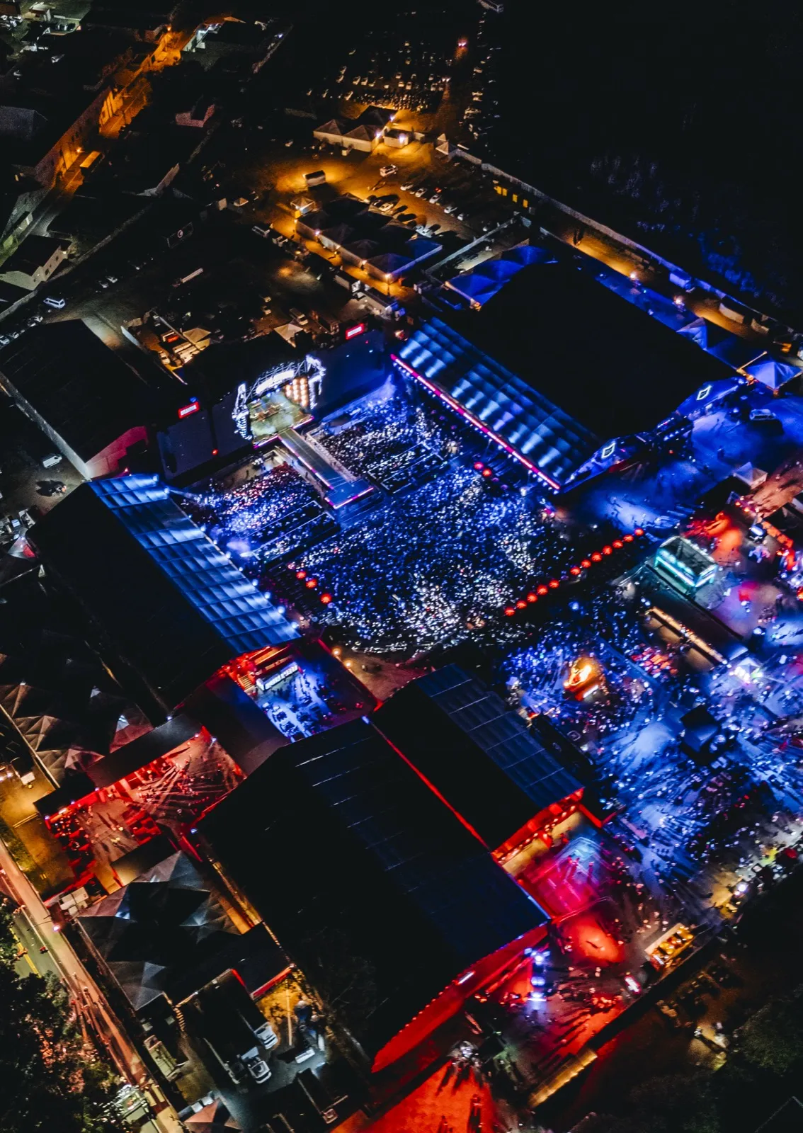 Fogos no céu estrelado